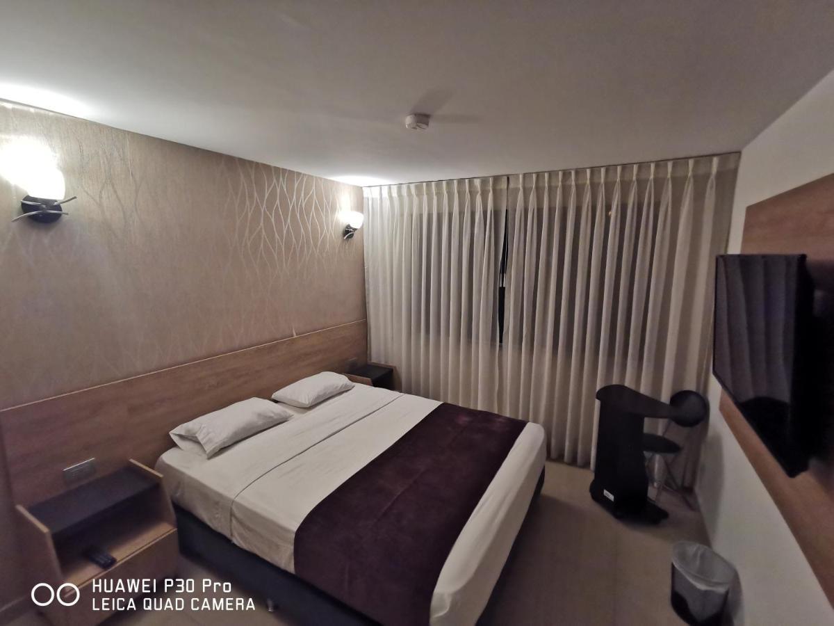 Hotel Lindsay Manizales Exteriér fotografie